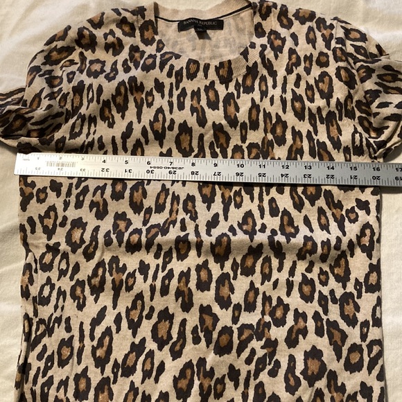 Banana Republic Cheetah Print Sweater - Picture 8 of 8